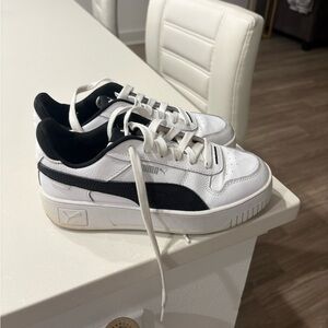 Puma White and Black Low-Top Sneakers